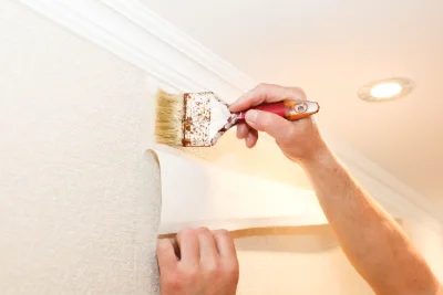Pose de papier peint à Courcerac — revêtements muraux et toiles de verre